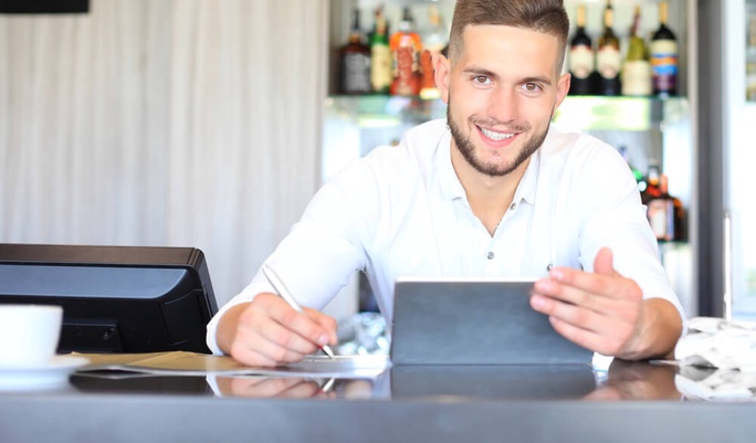 Por que fazer o cadastro dos clientes no restaurante? Descubra!