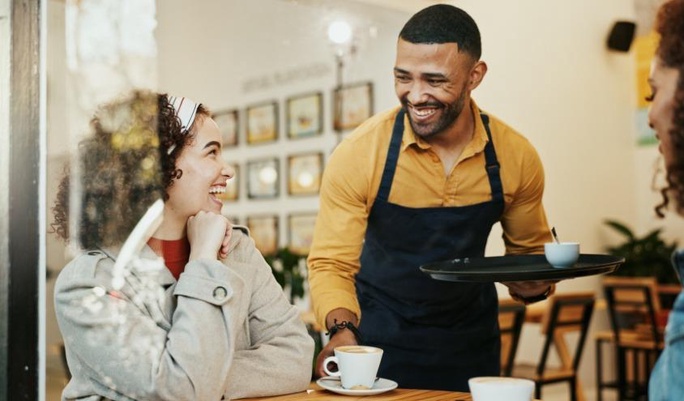 Atendimento de restaurante: guia + checklist para melhorar